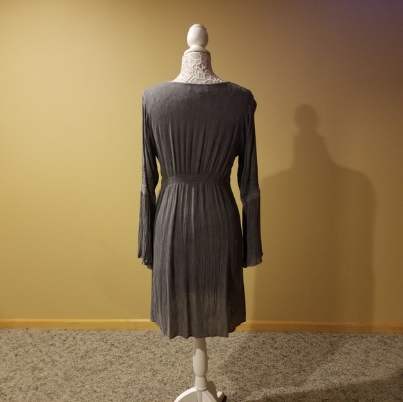 A & A gray dress - Picture 2 of 6